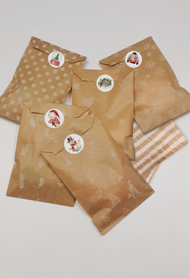 20 adet desenli kese kağıtları, hediye paketleri (11x20 cm ) ve 35 adet sticker - 2