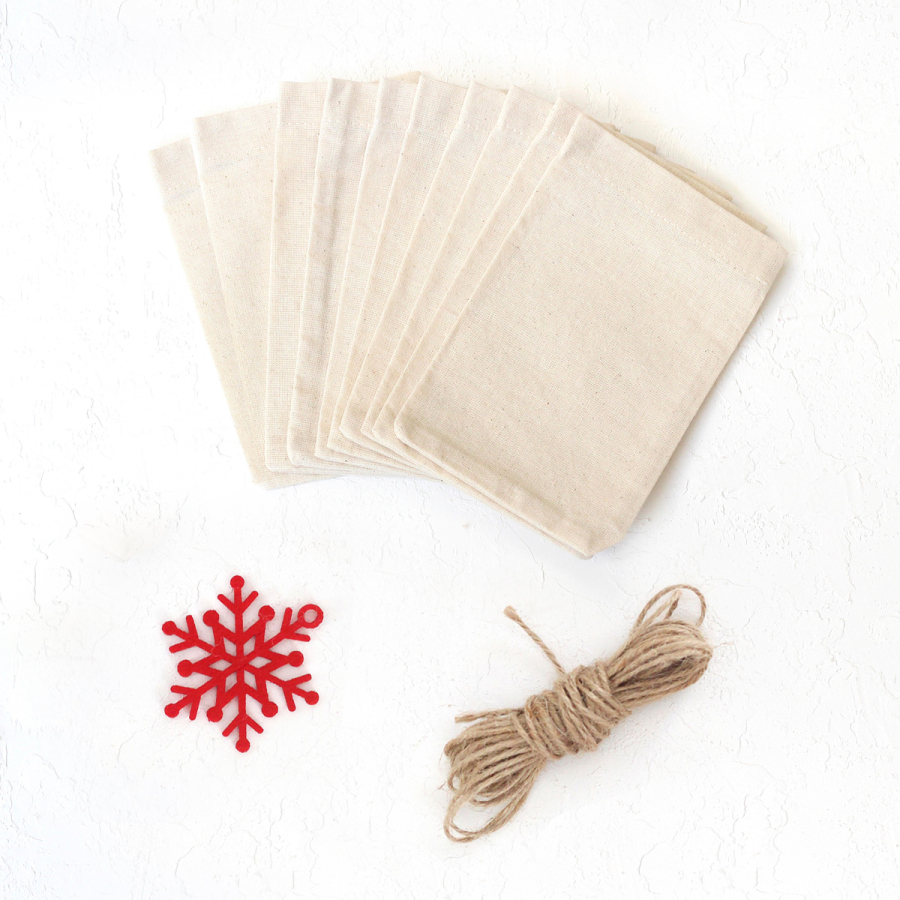 40 parça Yılbaşı Hediye Seti (10'ar adet Kumaş Kese, Ahşap Süs, Keçe, Telli Berry ve 10m Jüt İp) - 4