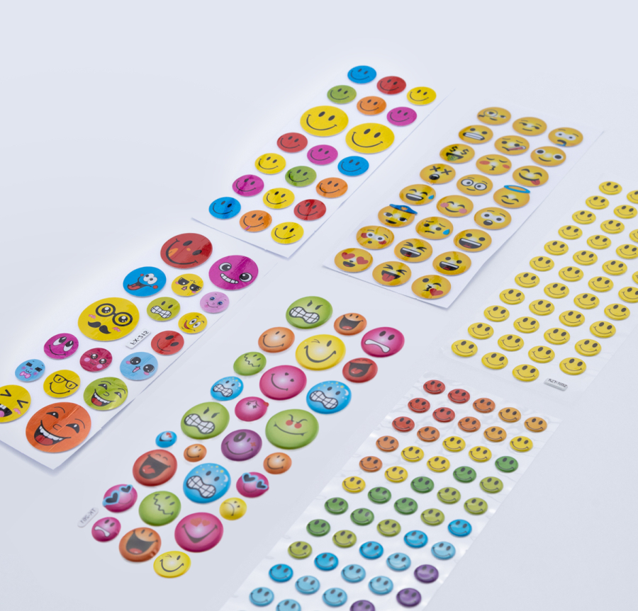 6 adet karışık kabartmalı yapışkan sticker, şekilli gülen yüzler - 1