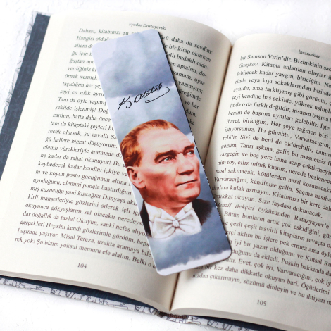 Atatürk ve bayrak temalı kitap ayracı seti / 3 adet - 4