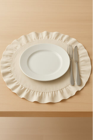 Fırfırlı Runner (110x45 cm) ve 6 adet Fıfırlı Supla (40cm) Sofra Seti, 7 Parça Sofra Sunum Seti - 2