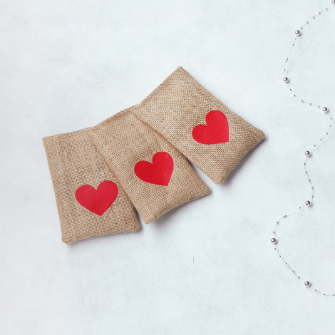 Kalp baskılı, jüt kese, 10x15 cm / 5 adet - Bimotif (1)