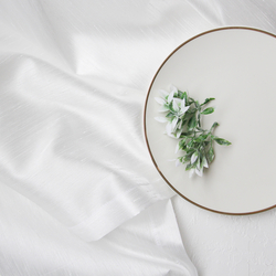 Kırık beyaz dertsiz osmanlı ipeği masa örtüsü / 140x200 cm - Bimotif