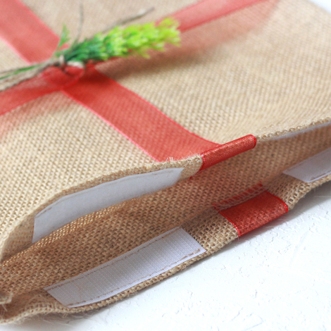 Kırmızı kurdeleli cırt cırtlı hediye paketi, 30x30 cm / 10 adet - Bimotif (1)