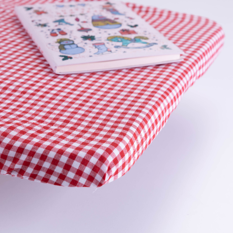 25 rubberized desk covers, 1 teacher tablecloth, Red - Bimotif
