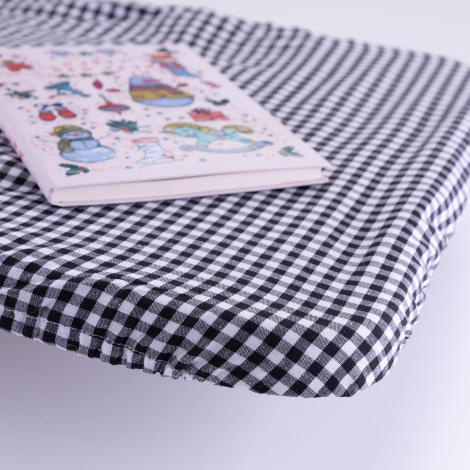25 pcs desk covers with elastic, 1 pcs teacher tablecloth, Black - Bimotif