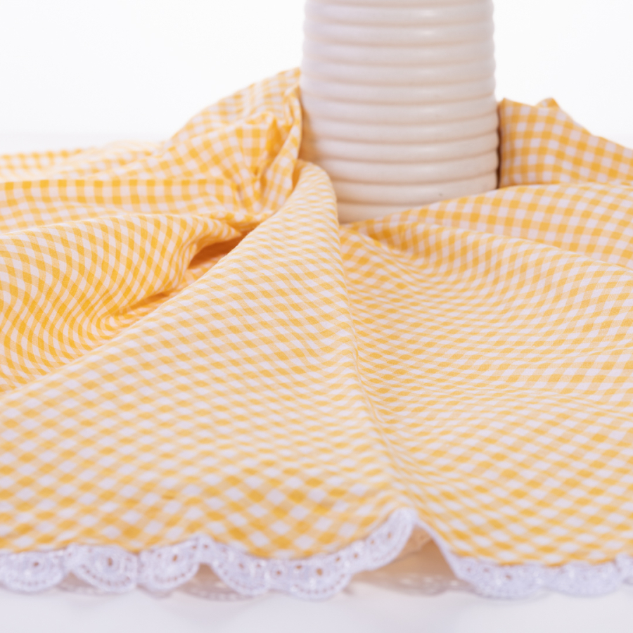 Yellow checkered fabric, round tablecloth with scalloped edge / 160 cm - 1