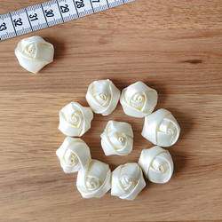 Cream satin roses, 2 cm / 20 pcs - Bimotif