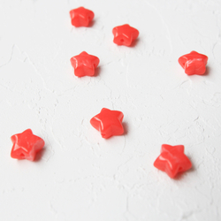 Star-shaped red plastic beads, 10 pcs - 3