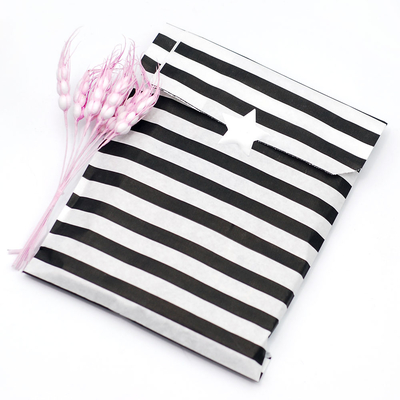 Patterned paper bag, white-black / Zigzag (18x30 - 1000 pcs) - 5