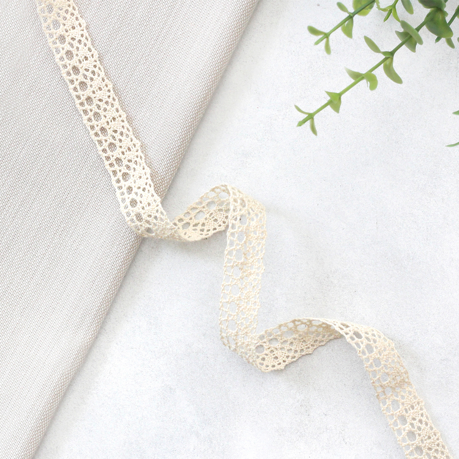 Cream cotton lace ribbon, 1.7 cm / 5 metres - 1