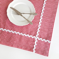 Red checkered tablecloth / 140x140 cm - Bimotif