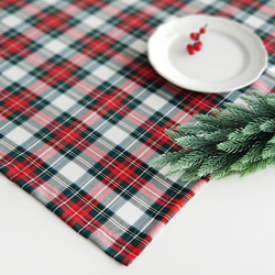 Christmas plaid red green white woven tablecloth / 140x140 cm - Bimotif (1)