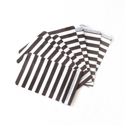 Patterned paper bag, white-black / Striped (11x20 - 1000 pcs) - Bimotif