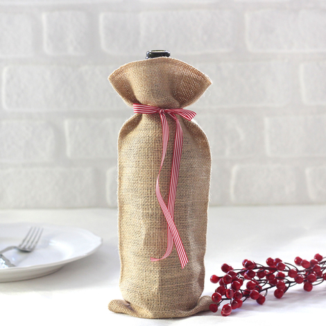 Jute wine bottle cover with red and white ribbon / 14x34 cm - Bimotif