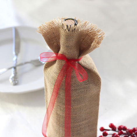 Jute wine bottle cover with tassels and red ribbon / 14x34 cm - 2