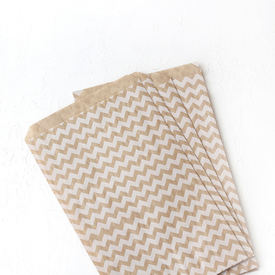Patterned paper bags, kraft-white / Zigzag (18x30 - 500 pcs) - 2
