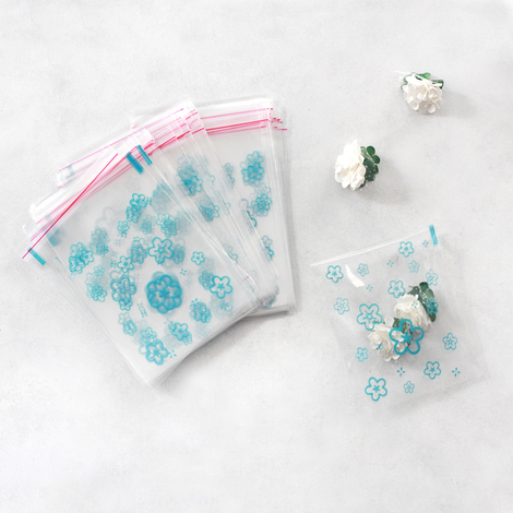 Clear Bag with blue floral pattern, adhesive / 10x15 cm (100 pcs) - Bimotif (1)
