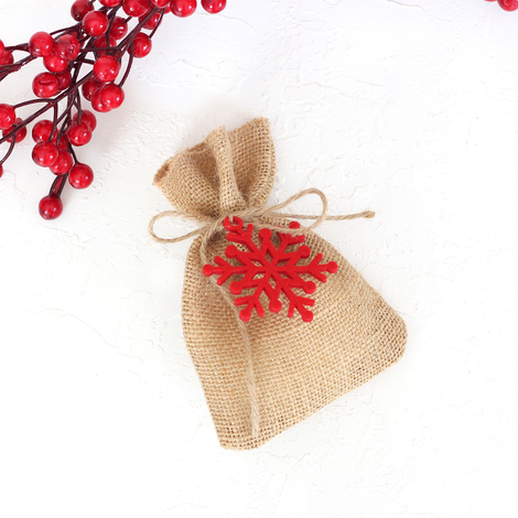 Felt snowflake decorated flat jute pouch, 10x15 cm / Red (2 pcs) - 3