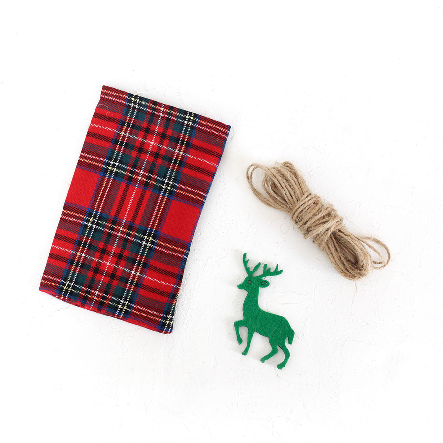 Green felt plaid fabric pouch with deer ornament, 10x15 cm / 2 pcs - 2