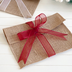 Jute envelope with red ribbon, 14x19 cm / 1 piece - 2