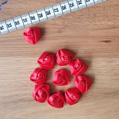 Red satin roses, 2 cm / 10 pcs - 1