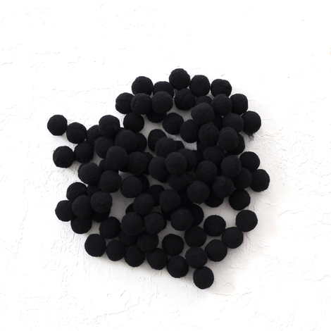 Plush pompom, 1.5 cm / 50 pcs / Black - Bimotif