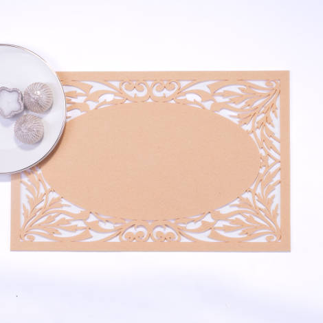 Beige felt placemat, branch - 29x45 cm / 1 piece - Bimotif