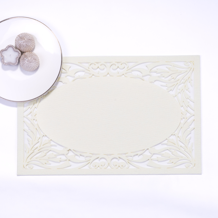 Cream felt placemat, branch - 29x45 cm / 1 piece - 1