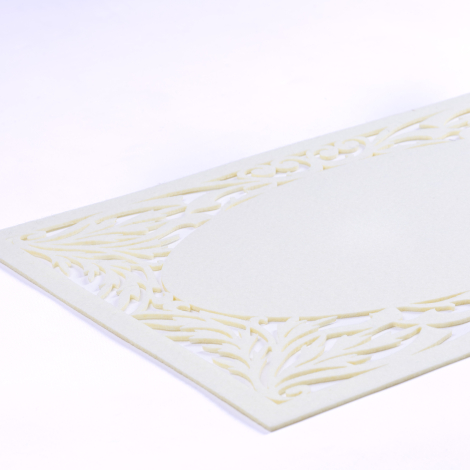 Cream felt placemat, branch - 29x45 cm / 1 piece - Bimotif (1)