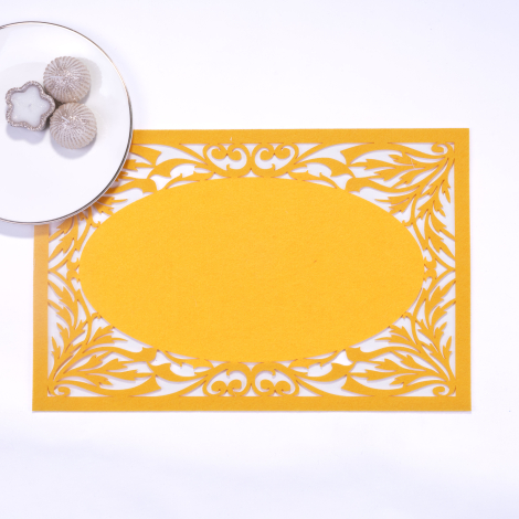 Orange felt placemat, branch - 29x45 cm / 1 piece - Bimotif