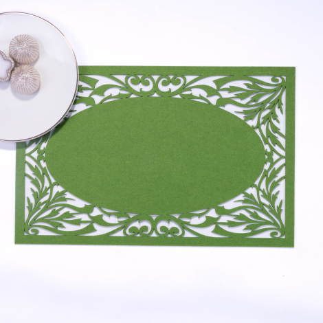 Green felt placemat, branch - 29x45 cm / 1 piece - Bimotif