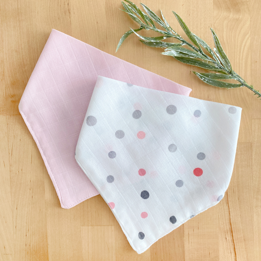 Double layer muslin fabric baby drool bib / 2 pcs snap collar set (0-36 months), pink-polka dot / 41x20 cm - 1