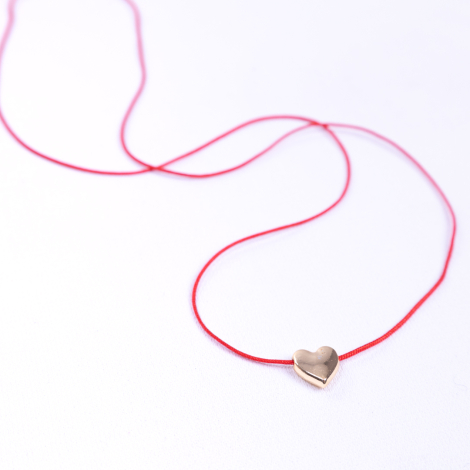 Adjustable red string necklace with tiny gold heart - 2