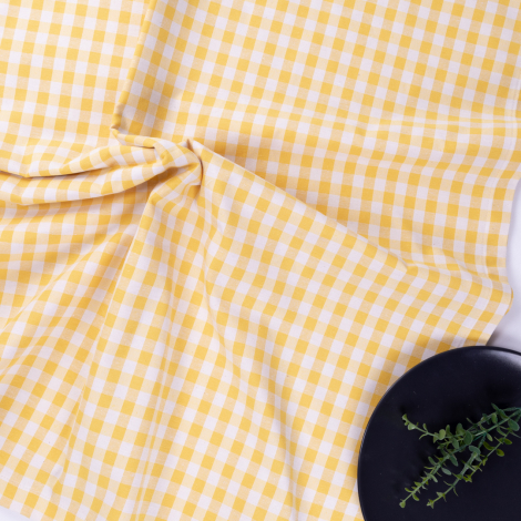 Woven fabric picnic tablecloth, yellow / 180x180 - Bimotif (1)