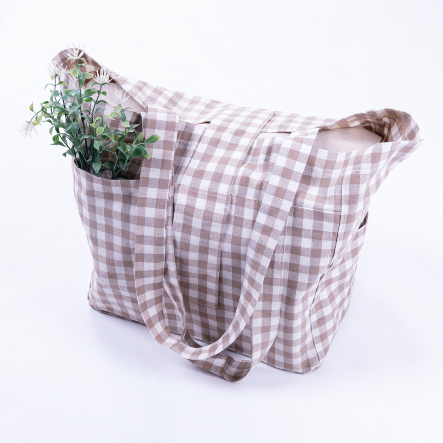 Woven gingham fabric, picnic bag with velcro closure 35x51x22 cm / Beige - 1