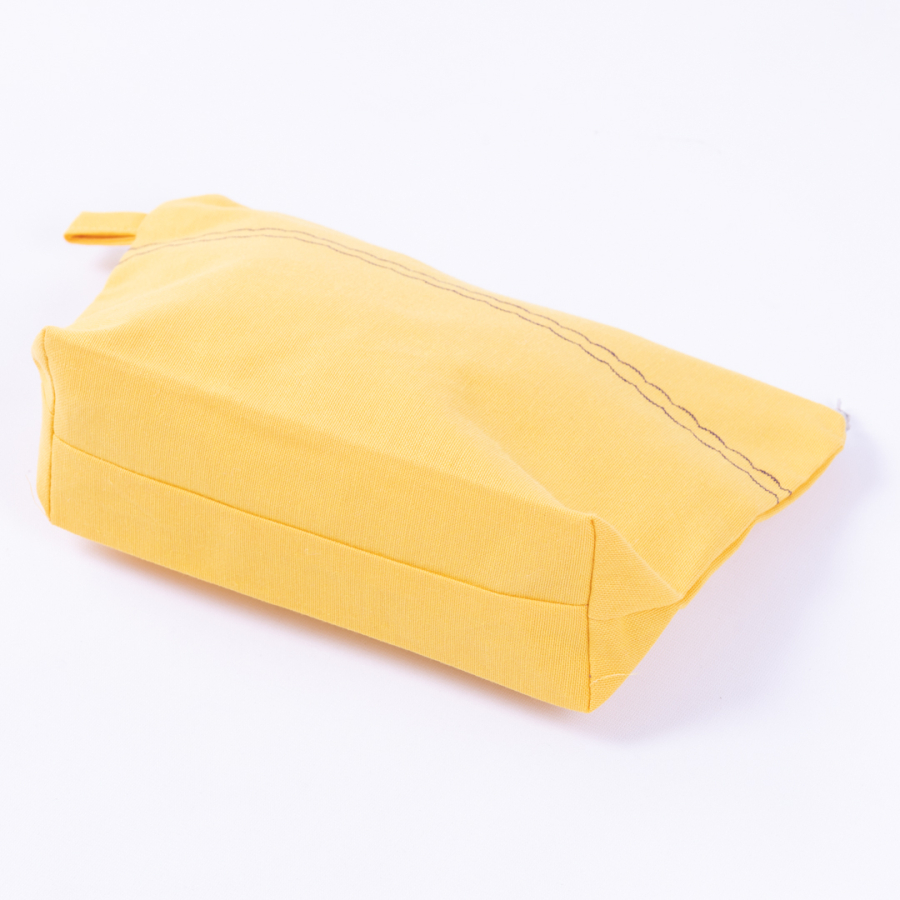 Su ve leke tutmaz duck kumaştan şerit detaylı sarı makyaj çantası - 3