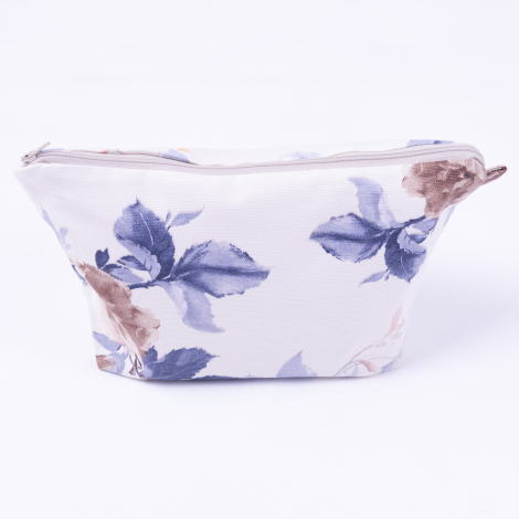 Su ve leke tutmaz duck kumaştan lacivert çiçek desenli makyaj çantası - Bimotif