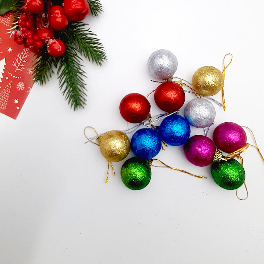 Yılbaşı ağaç süsü, 12li renkli simli toplar / 1 adet - 1